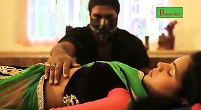 किशोरवयीन बंगाली मुलगी विनामूल्य अश्लील व्हिडिओमध्ये ठेवते आणि हस्तमैथुन करते 2 मिन 00 सेकंद