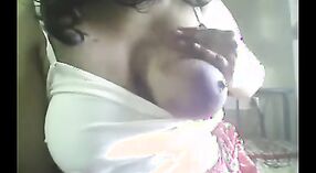 Housewife from Delhi with big boobs enjoys sensual touch on her wobblers 11 min 00 sec