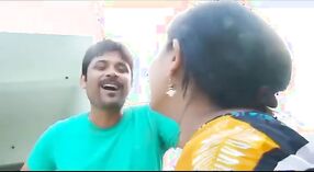 Индийская бхабха вступает в интимную связь с соседом на видео со скрытой камеры 0 минута 40 сек
