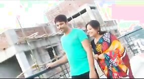 Bhabha indien devient intime avec son voisin dans une vidéo de caméra cachée 1 minute 00 sec
