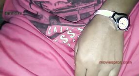 तीव्र सेक्स के साथ शिक्षक और छात्र में इस देसी अश्लील वीडियो 5 मिन 20 एसईसी