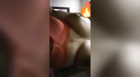 Потрясающая пакистанская девушка занимается страстным сексом со своим богатым клиентом на камеру 3 минута 20 сек