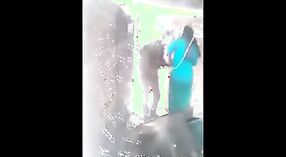 कॉलेज लड़की कमबख्त छात्रावास सुरक्षा गार्ड छिपे हुए कैमरे पर 5 मिन 40 एसईसी