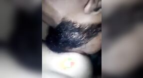 Bangla deusa do sexo fica para baixo e sujo com seu ex-amante no escuro 5 minuto 20 SEC