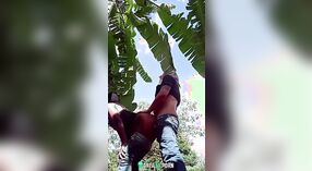 Outdoor sex with a naughty teenage girl from Kerala revealed on the Net 3 min 50 sec