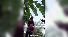 Outdoor sex with a naughty teenage girl from Kerala revealed on the Net 6 min 50 sec