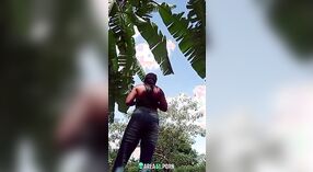 Outdoor sex with a naughty teenage girl from Kerala revealed on the Net 0 min 0 sec