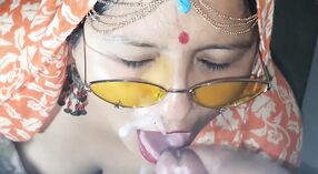 Tante plantureuse obtient une bouchée de sperme dans cette vidéo de sexe indienne 7 minute 00 sec