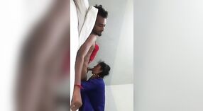 Bangla seks video van Desi college student giving een blowjob naar An XXX finger 2 min 40 sec