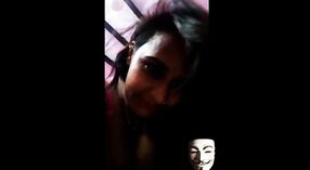 Desi bhabhi Sonja flaunts her assets during a video call 3 min 40 sec