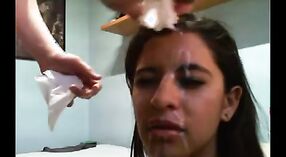 या वाफेवर अश्लील व्हिडिओमध्ये भारतीय महाविद्यालयीन मुलीने थेट कॅमेर्‍यावर तिची मोठी बूब्स पूजा केली 6 मिन 50 सेकंद