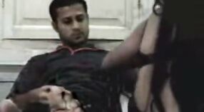 Влажное и дикое видео медового месяца Бхабхи с интенсивным оральным сексом 3 минута 00 сек