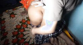 மஞ்சள் ப்ராவில் உள்ள இந்திய கல்லூரி பெண் ஒரு கொம்பு பையனால் துடிக்கப்படுகிறார் 6 நிமிடம் 10 நொடி