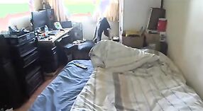 Video seks webcam tersembunyi pasangan NRI dengan aksi pasangan panas 0 min 0 sec