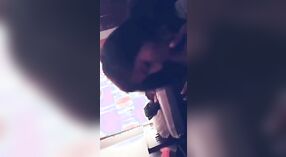 सेल्फीसह भारतीय जोडप्याने वाफेवर सेक्स टेप 4 मिन 30 सेकंद