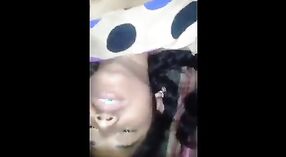 Desi india Nirmala stelle in questo sensuale Indiano video porno 1 min 10 sec