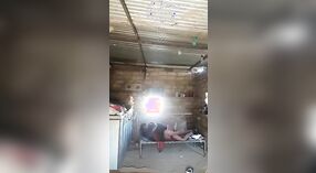 Video seks terpanas Dehati menampilkan seorang gadis desa dan kliennya 5 min 20 sec