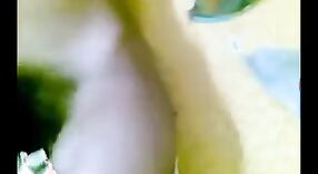 భారతీయ జంట హార్డ్కోర్ హోమ్ సెక్స్ లో తీవ్రమైన నోటి మరియు మాన్యువల్ స్టిమ్యులేషన్ 2 మిన్ 20 సెకను