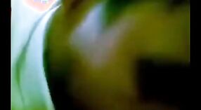భారతీయ జంట హార్డ్కోర్ హోమ్ సెక్స్ లో తీవ్రమైన నోటి మరియు మాన్యువల్ స్టిమ్యులేషన్ 0 మిన్ 0 సెకను