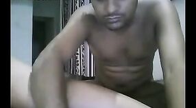 Una recopilación de videos de sexo indio gratis con una esposa rubia de Bangalore 23 mín. 40 sec