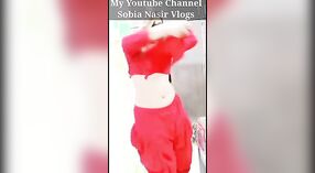 देसी-प्रेमळ पाकिस्तानी मुलीने तिच्या मोहक शरीरावर कॅमेर्‍यावर झेप घेतली 1 मिन 20 सेकंद