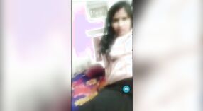 Desi wife and her slutty husband reveal their online XXX session 1 min 00 sec