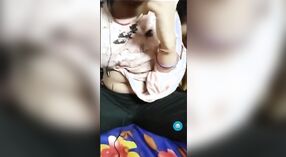Desi wife and her slutty husband reveal their online XXX session 1 min 40 sec