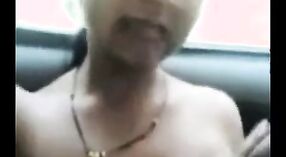 Amateur couple from Maharashtra gets caught fucking hard in a car 1 min 20 sec