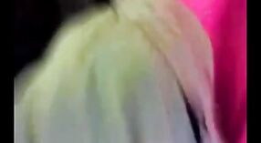 Indiana teen's buceta peluda fica exposto na câmara em Calcutá 1 minuto 40 SEC