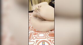 Desi prodigy uses carrot naar satisfy haar anaal desires op camera 2 min 00 sec