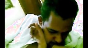 Amador namoradas bichano jogado com e penetrou em nude vídeo 1 minuto 00 SEC