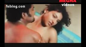 Aktris Telugu berambut merah membintangi film biru beruap 3 min 20 sec