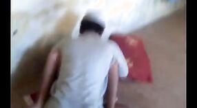 Gadis Muslim remaja diam-diam disetubuhi oleh Moulavi di rumah 2 min 20 sec