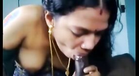 Индийская тетушка предается запретной страсти со своим шурином 3 минута 50 сек