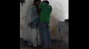 Интимный момент студентки колледжа Дези с любовником просочился в индийское секс-видео 1 минута 20 сек