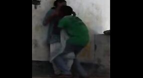 데시 대학 여자 친밀한 순간과 연인 유출에서 인도 섹스 비디오 3 최소 20 초