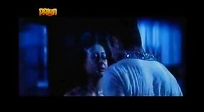 Tórrido Bollywood filme com voluptuosa beijando episódios 1 minuto 20 SEC
