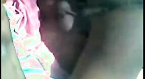 தேசி கிராம பெண் வனாந்தரத்தில் கடினமான உடலுறவை அனுபவிக்கிறாள் 3 நிமிடம் 50 நொடி