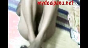 Guru India saka Delhi Bakal Bajingan dening Tetangga ing Video MMS Umum 2 min 00 sec