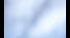 ಭಾರತೀಯ ಜೋಡಿಗಳು ಭಾವೋದ್ರಿಕ್ತ ಎನ್ಕೌಂಟರ್ ಚರ್ಭಿಯಿಳಿಸುವುದು Nila 3 ನಿಮಿಷ 10 ಸೆಕೆಂಡು