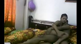 ওল্ড ম্যান একটি হোটেলে বিবাহিত ভবির সাথে যৌন প্রতারণা উপভোগ করে 0 মিন 0 সেকেন্ড