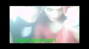 भारतीय मेडिकल कॉलेज लड़की और वरिष्ठ में संलग्न भाप से भरा घर का बना वीडियो 0 मिन 0 एसईसी
