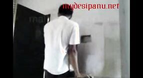 Bocah-bocah wadon kuliah saka kerala bakal bajingan karo seduluré ing video eksplisit 1 min 40 sec