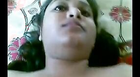 Bojo India karo payude gedhe sing dicritakake cukur genitalia sajrone stratase 3 min 50 sec