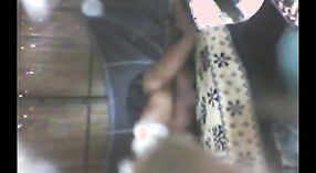 অপেশাদার লুকানো ক্যামেরা ফুটেজ গ্রামের মেয়েরা প্রেমিকের সাথে যৌন প্রতারণা করছে বন্ধুর সাথে 13 মিন 20 সেকেন্ড