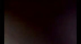 এমএমএস কেলেঙ্কারীগুলিতে তার প্রাক্তন প্রেমিকের সাথে গ্রাম মেয়ে ডালহিয়াস আউটডোর এনকাউন্টার 2 মিন 20 সেকেন্ড