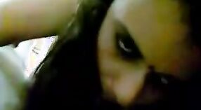 Une adolescente indienne voluptueuse fait une pipe sensuelle. Regardez plus sur Cam.sexdo.in 4 minute 50 sec