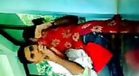 बांग्लादेश की एक मुस्लिम लड़की फरजाना चुपके से अपने प्रेमी के साथ यौन क्रिया करती है 0 मिन 0 एसईसी