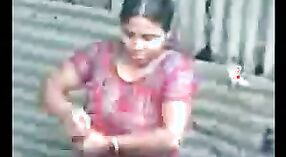 Desi aunty secretly filmed while bathing 2 min 20 sec