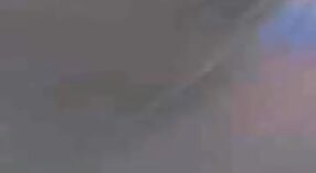 தமிழில் உள்ள கிராம பெண்கள் வெளிப்புற பாலியல் நடவடிக்கைகளில் ஈடுபடுகிறார்கள் 3 நிமிடம் 00 நொடி